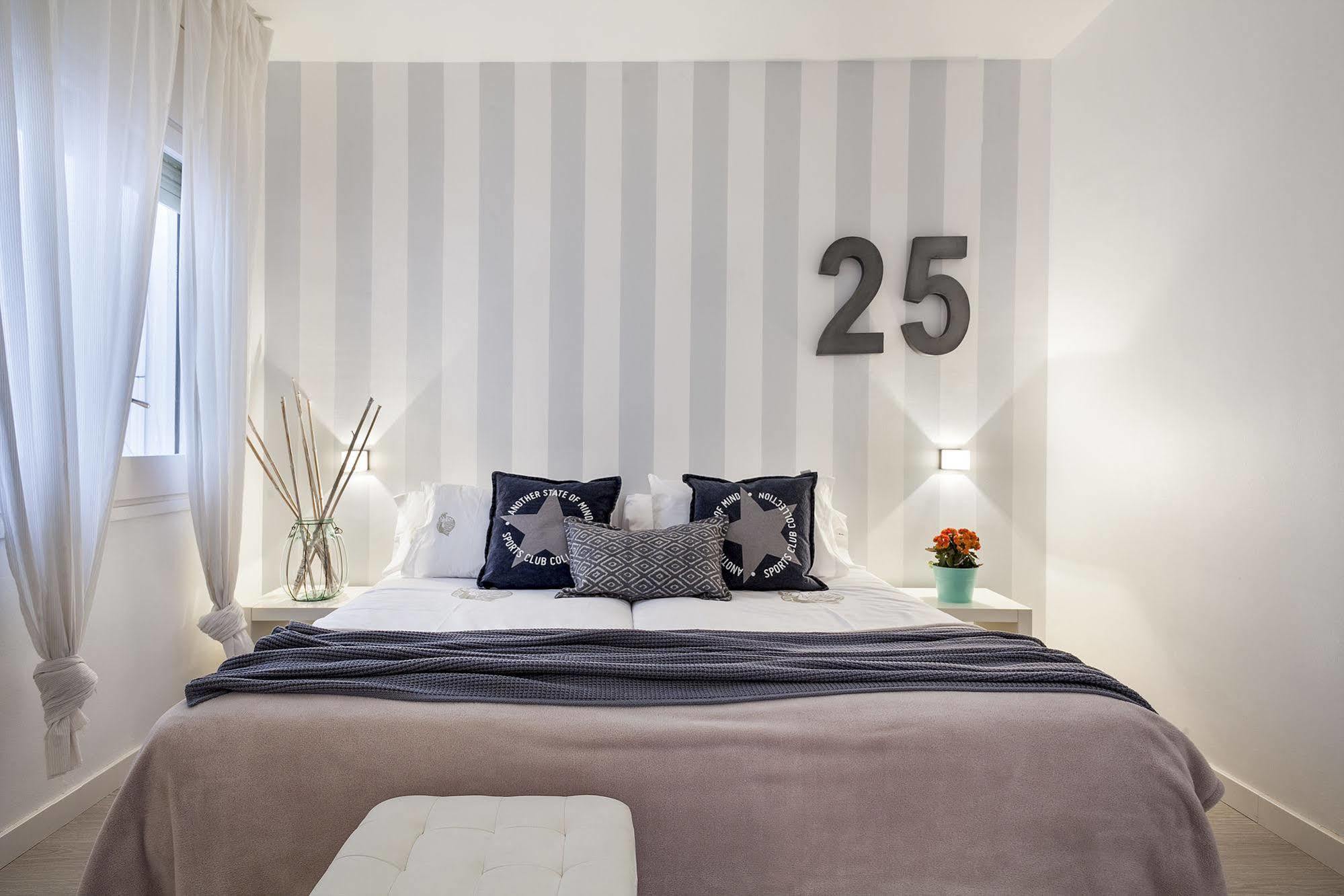 Sitges Group Blue&White Apartment Bagian luar foto
